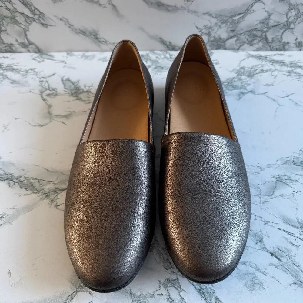 Dansko Women 40 US 9-9.5 Larisa Shoe Comfort Slip On Metallic Silver Pointed Toe - Picture 2 of 7